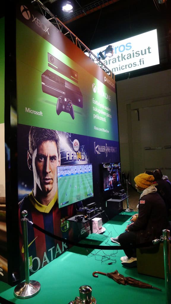 Uutta Xbox Onea pääsee totta kai testaamaan.