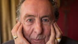 Myös videopeleissä ääninäytellyt legendaarinen koomikko Suomeen – liput nyt myynnissä