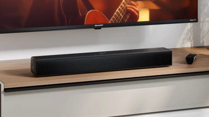 Pieni päivitys television ääneen – arvostelussa Sharp Compact 2.0 soundbar (HT-SB121)