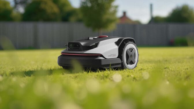 Pihan pirteä parturi – arvostelussa Roborock RockNeo Q105
