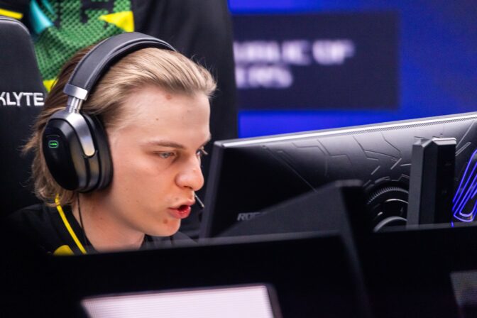 Esports World Cupin Counter-Strike 2 -turnauksessa on jäljellä 16 joukkuetta – suomalaisia mukana taistelemassa hurjista summista
