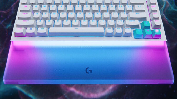 Kun rannetuki jatkaa näppäimistön RGB-valaistusta – katsauksessa Logitech G512 X Palm Rest 75